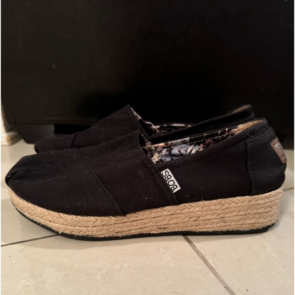 Bobs shoes for women (size 7.5) - Picture 5 of 6